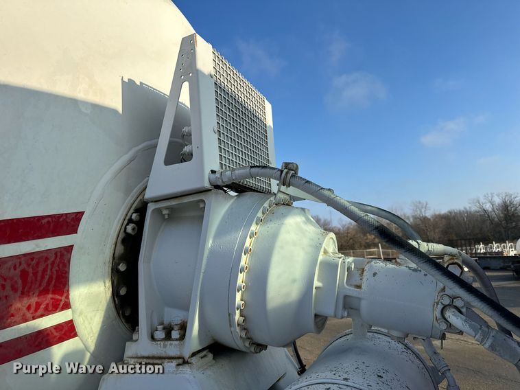 image for item NM9126 2006 International Paystar 5600i  ready mix truck