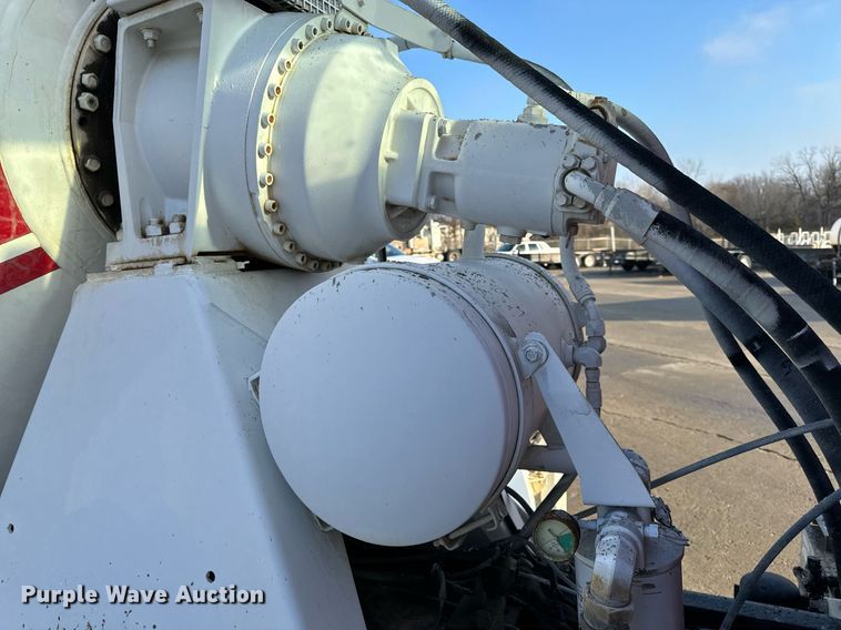 image for item NM9126 2006 International Paystar 5600i  ready mix truck