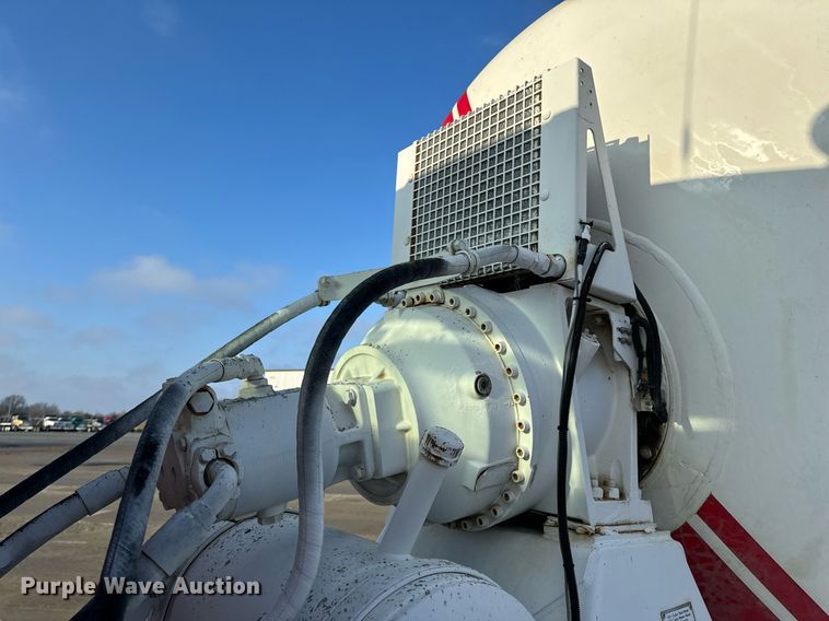 image for item NM9126 2006 International Paystar 5600i  ready mix truck