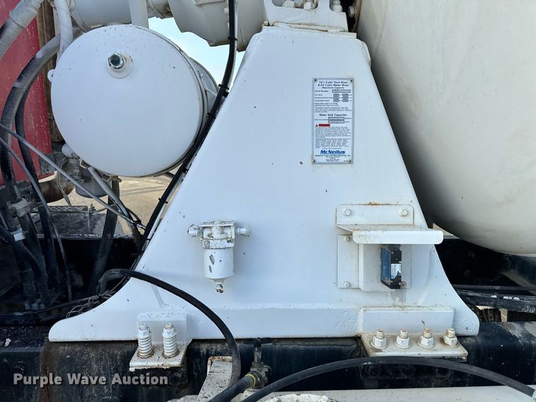 image for item NM9126 2006 International Paystar 5600i  ready mix truck