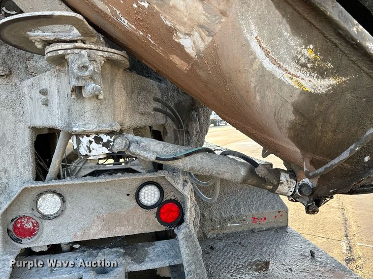 image for item NM9126 2006 International Paystar 5600i  ready mix truck