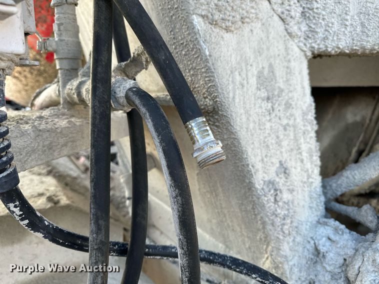 image for item NM9126 2006 International Paystar 5600i  ready mix truck