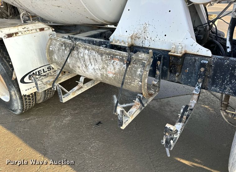 image for item NM9126 2006 International Paystar 5600i  ready mix truck