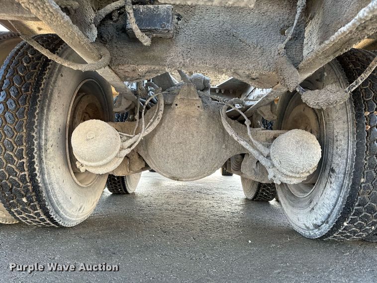 image for item NM9126 2006 International Paystar 5600i  ready mix truck