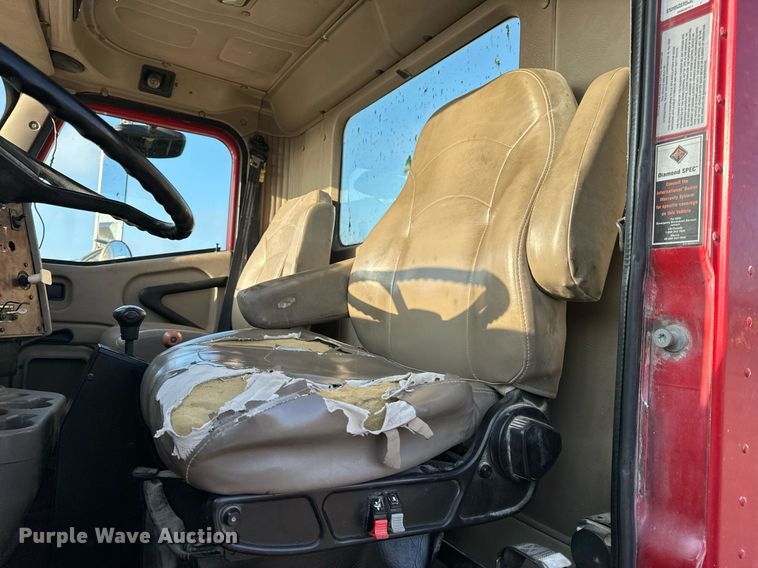 image for item NM9126 2006 International Paystar 5600i  ready mix truck