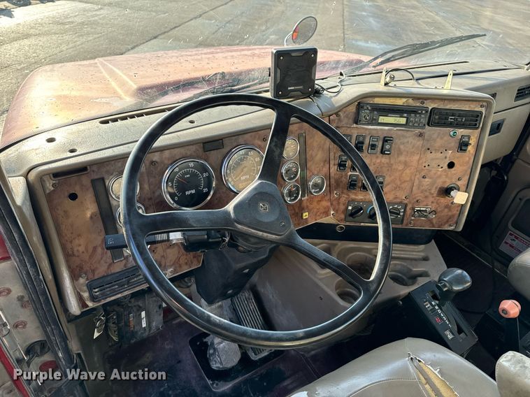 image for item NM9126 2006 International Paystar 5600i  ready mix truck