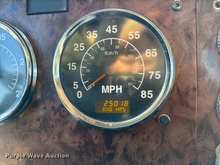 image for item NM9126 2006 International Paystar 5600i  ready mix truck