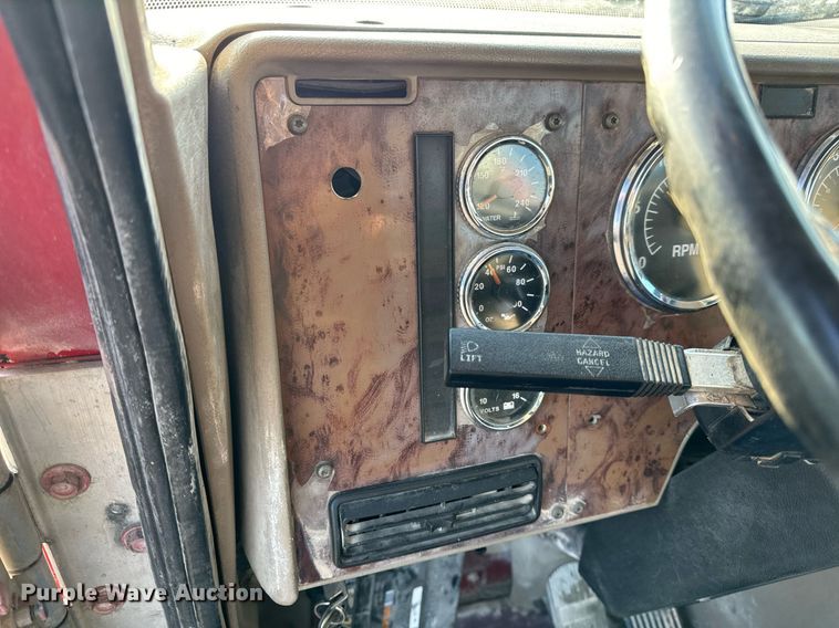 image for item NM9126 2006 International Paystar 5600i  ready mix truck