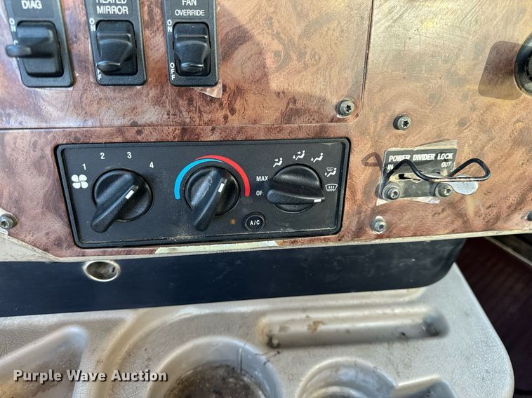 image for item NM9126 2006 International Paystar 5600i  ready mix truck