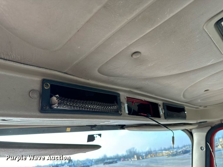 image for item NM9126 2006 International Paystar 5600i  ready mix truck