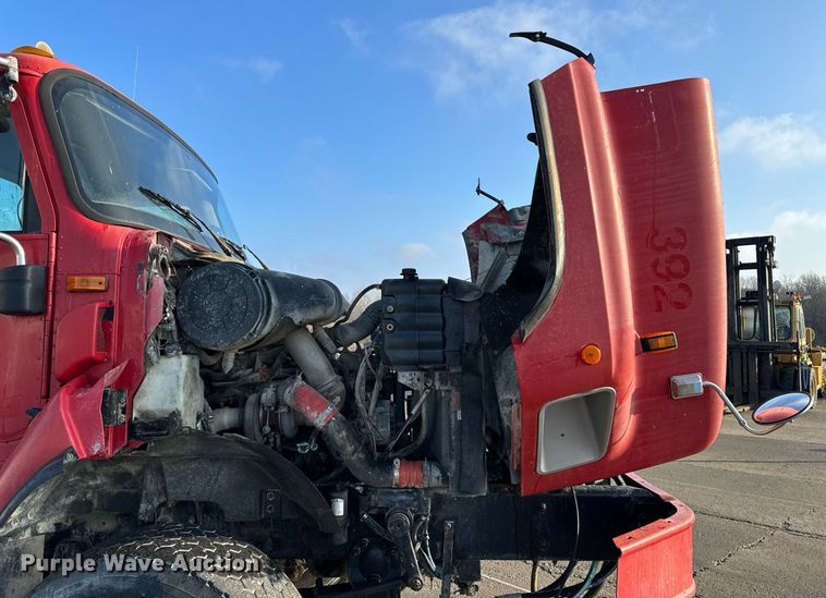 image for item NM9126 2006 International Paystar 5600i  ready mix truck