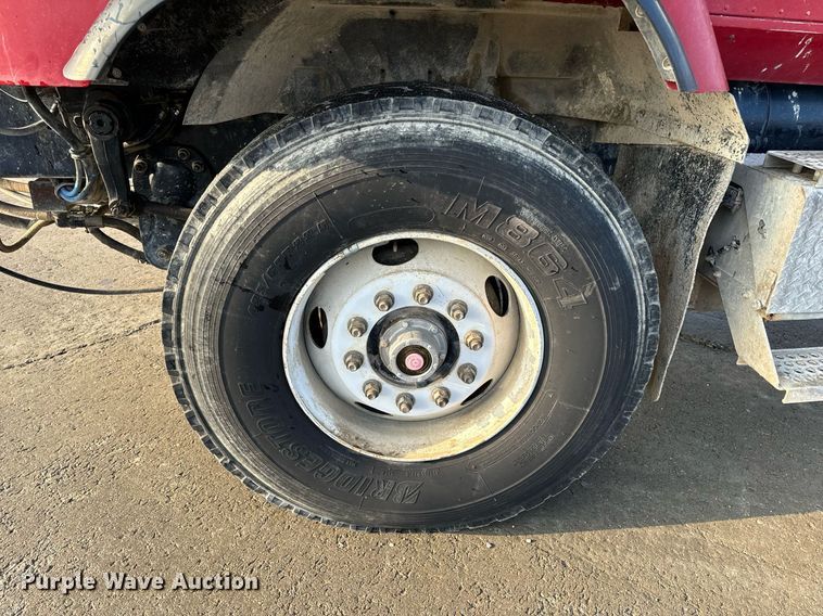 image for item NM9126 2006 International Paystar 5600i  ready mix truck