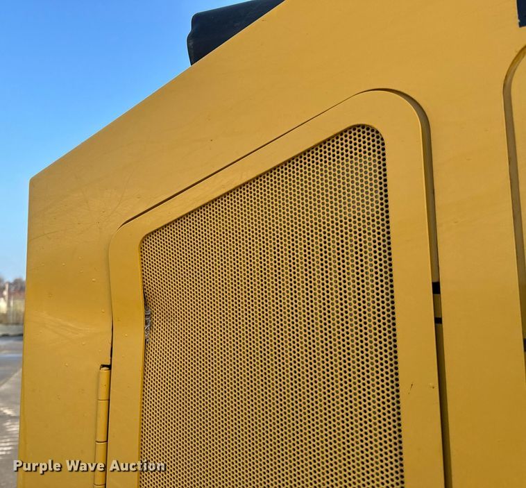 image for item NM9127 2014 John Deere 755k  track loader