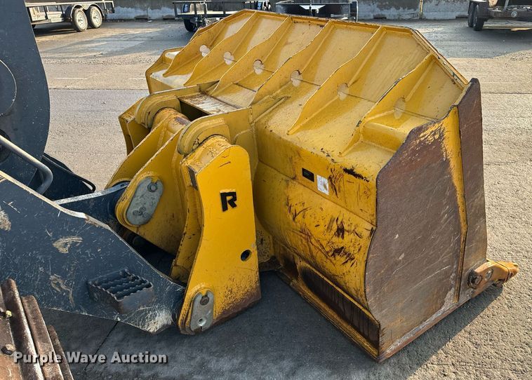 image for item NM9127 2014 John Deere 755k  track loader