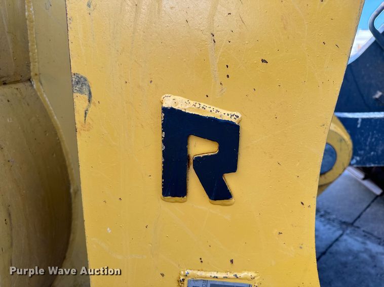 image for item NM9127 2014 John Deere 755k  track loader