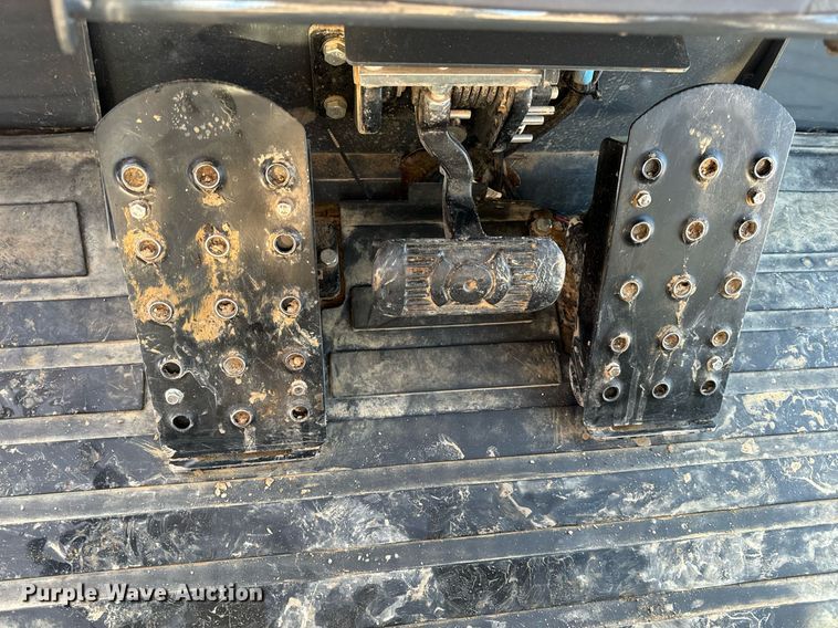 image for item NM9127 2014 John Deere 755k  track loader