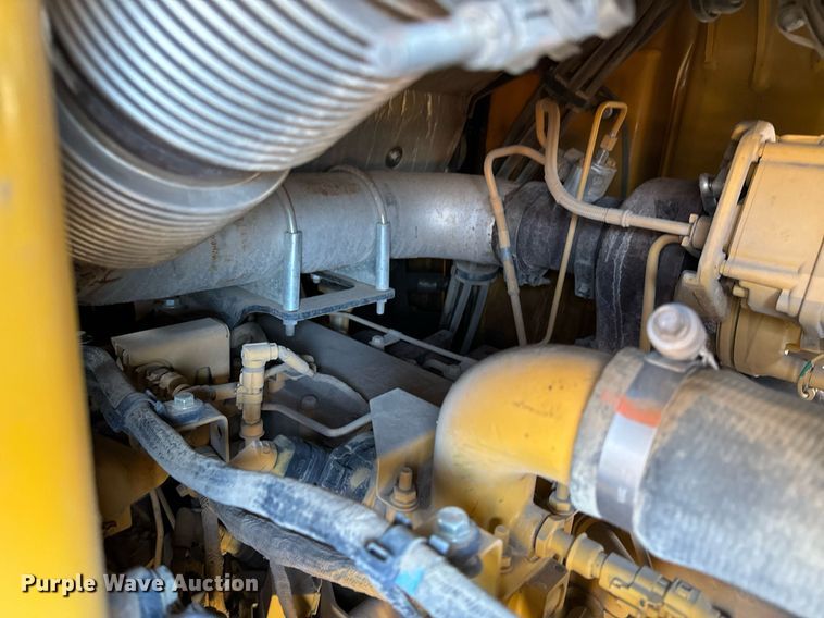 image for item NM9127 2014 John Deere 755k  track loader