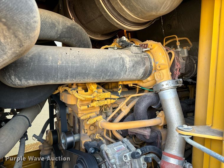 image for item NM9127 2014 John Deere 755k  track loader