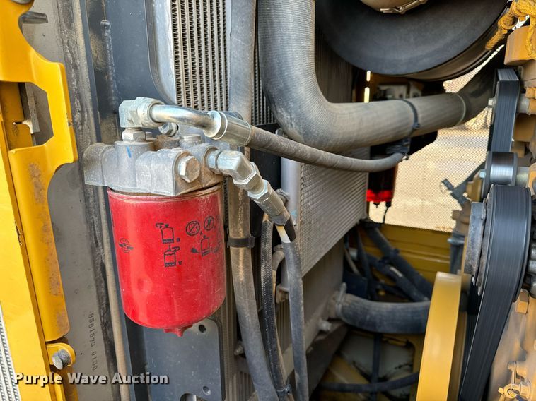 image for item NM9127 2014 John Deere 755k  track loader