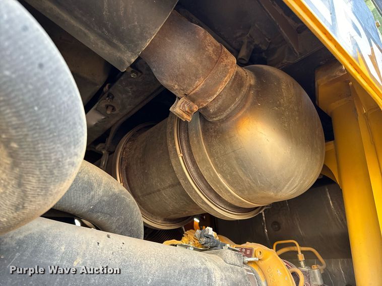 image for item NM9127 2014 John Deere 755k  track loader