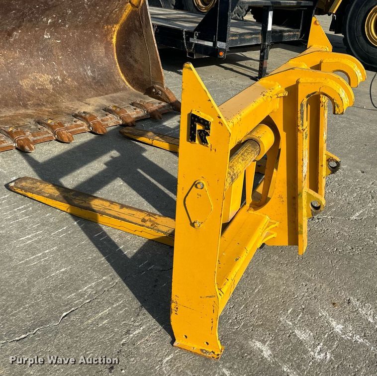 image for item NM9127 2014 John Deere 755k  track loader