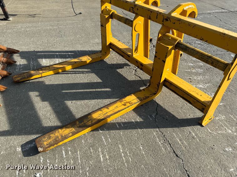 image for item NM9127 2014 John Deere 755k  track loader