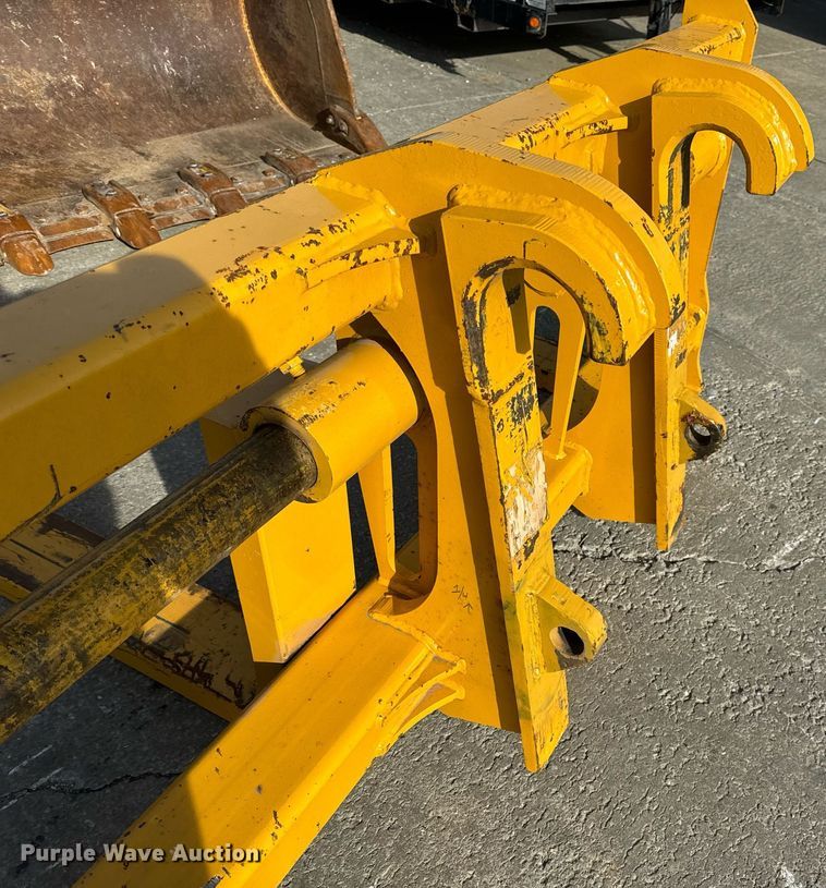 image for item NM9127 2014 John Deere 755k  track loader