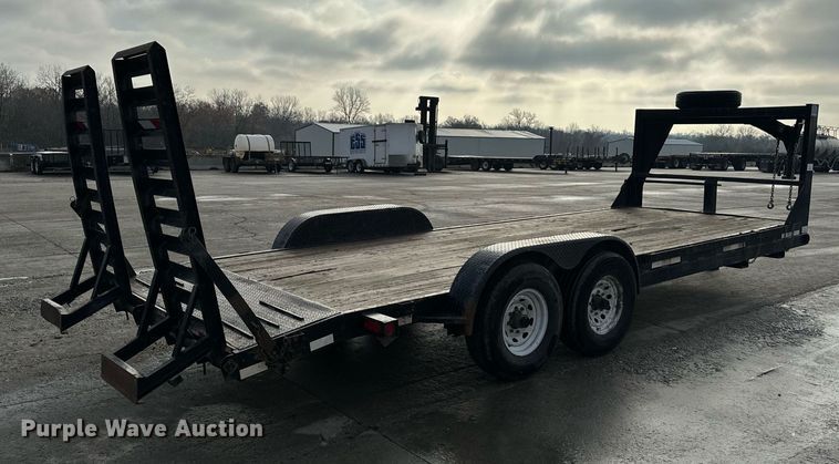 image for item NM9131 2009 Trailerman CSG7202S14  equipment trailer