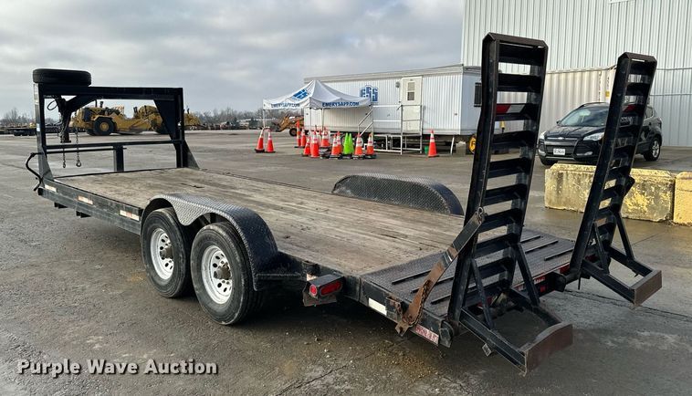 image for item NM9131 2009 Trailerman CSG7202S14  equipment trailer