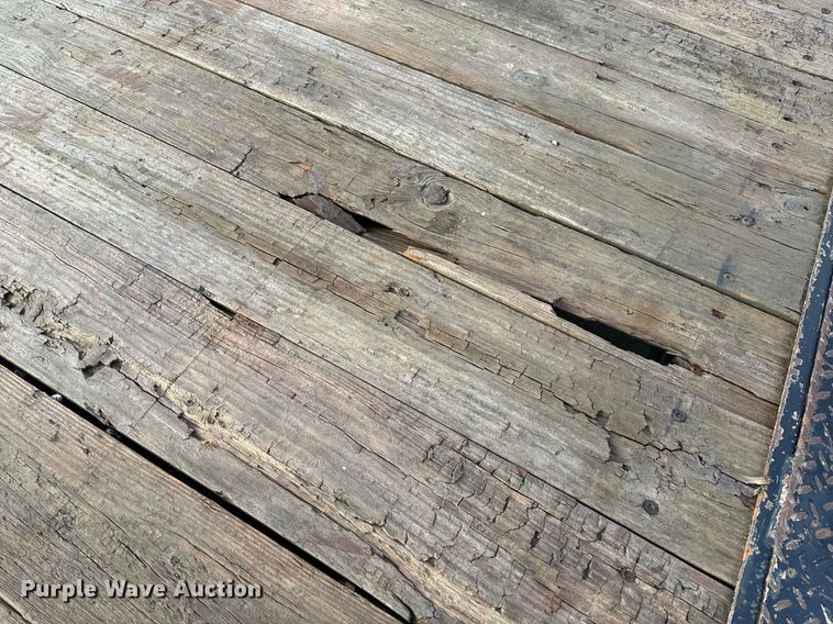 image for item NM9131 2009 Trailerman CSG7202S14  equipment trailer