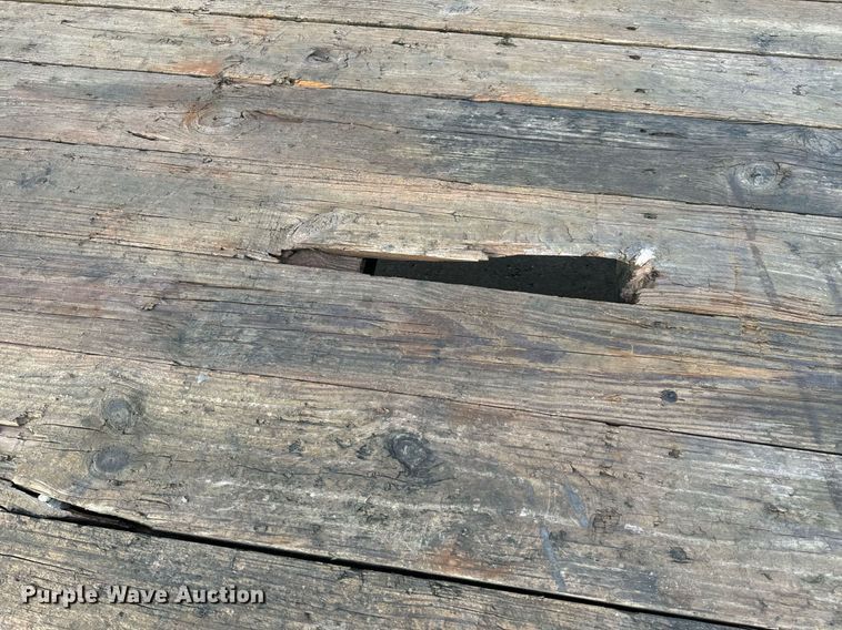 image for item NM9131 2009 Trailerman CSG7202S14  equipment trailer