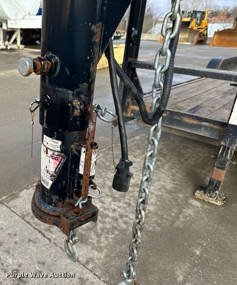 image for item NM9131 2009 Trailerman CSG7202S14  equipment trailer