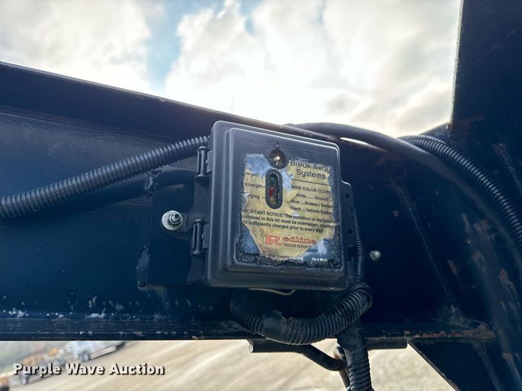 image for item NM9131 2009 Trailerman CSG7202S14  equipment trailer