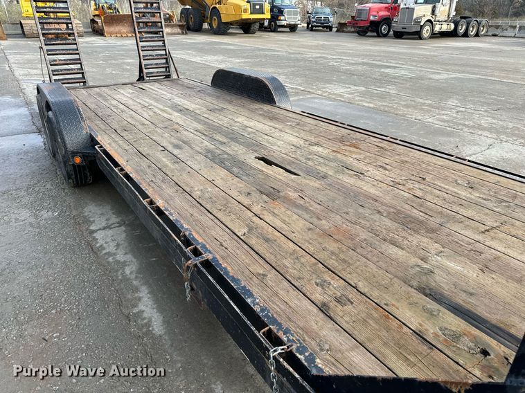 image for item NM9131 2009 Trailerman CSG7202S14  equipment trailer