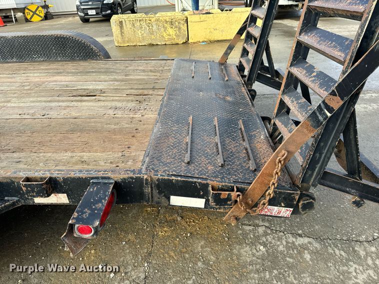 image for item NM9131 2009 Trailerman CSG7202S14  equipment trailer