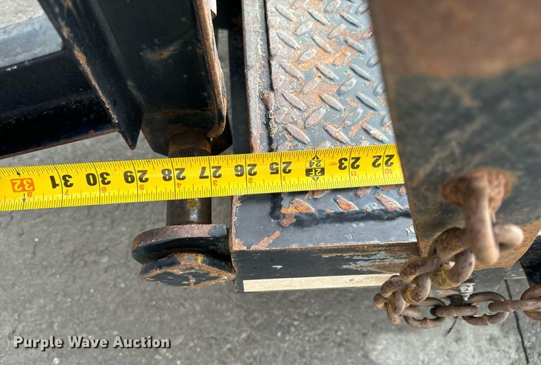 image for item NM9131 2009 Trailerman CSG7202S14  equipment trailer