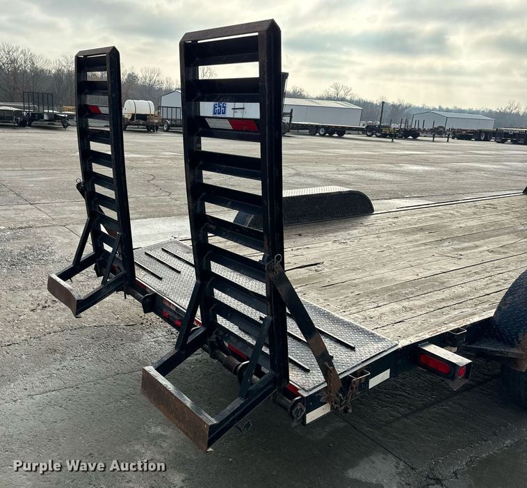 image for item NM9131 2009 Trailerman CSG7202S14  equipment trailer