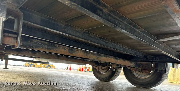 image for item NM9131 2009 Trailerman CSG7202S14  equipment trailer