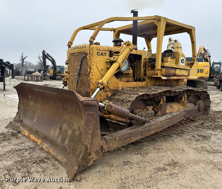 image for item NM9133 1968 Caterpillar D7E  dozer