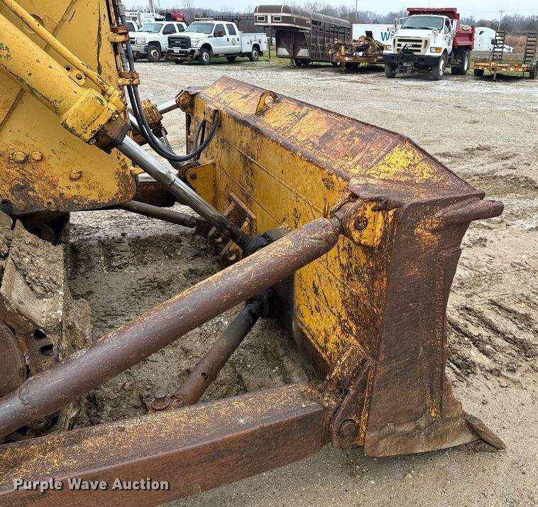 image for item NM9133 1968 Caterpillar D7E  dozer