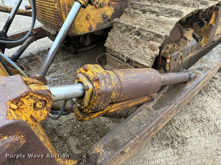 image for item NM9133 1968 Caterpillar D7E  dozer