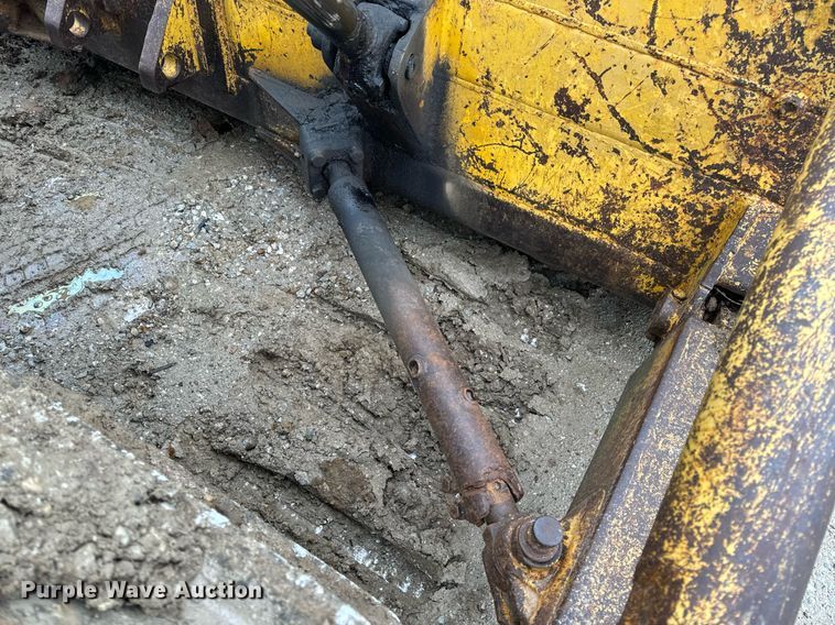 image for item NM9133 1968 Caterpillar D7E  dozer