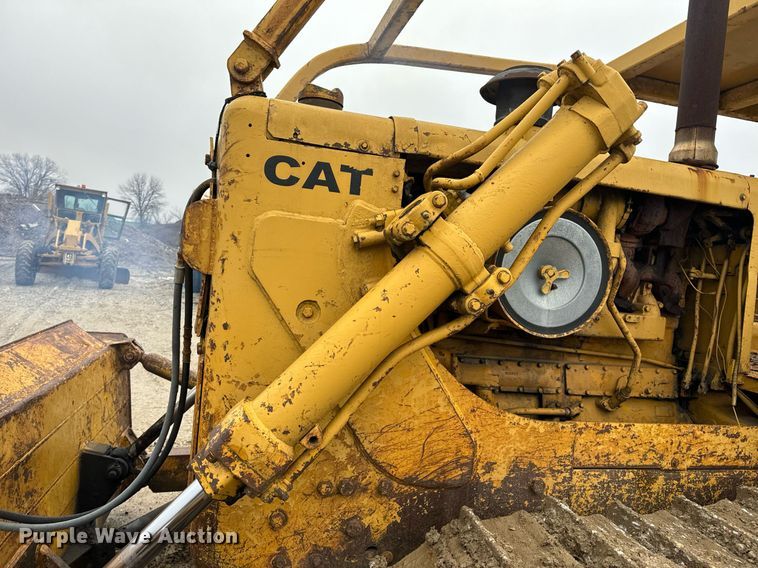 image for item NM9133 1968 Caterpillar D7E  dozer