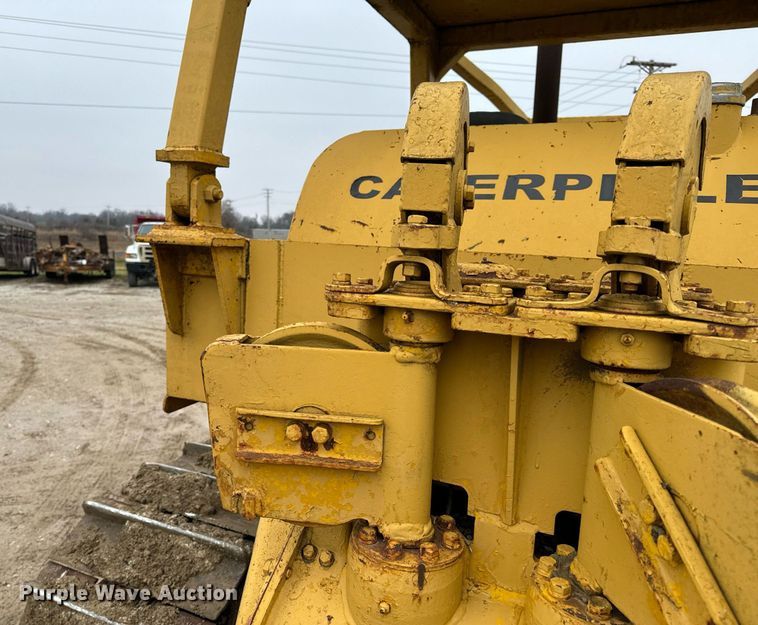 image for item NM9133 1968 Caterpillar D7E  dozer