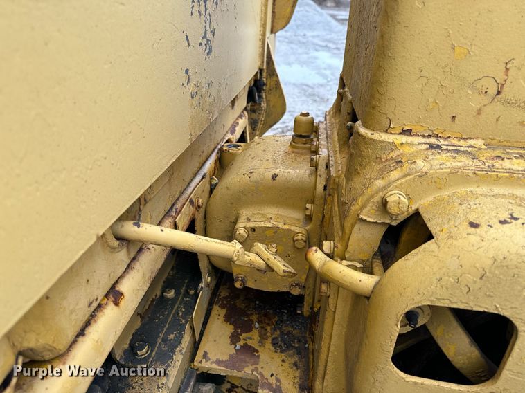 image for item NM9133 1968 Caterpillar D7E  dozer