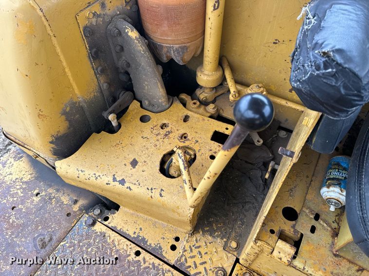 image for item NM9133 1968 Caterpillar D7E  dozer