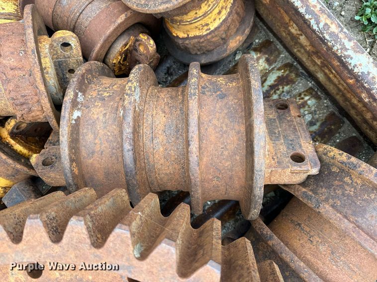 image for item NM9135 Approx. 16 rollers