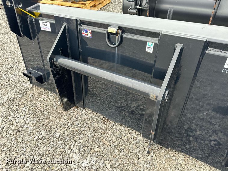 image for item NM9136 2021 MDS 11520-70-129  84" W telehandler bucket