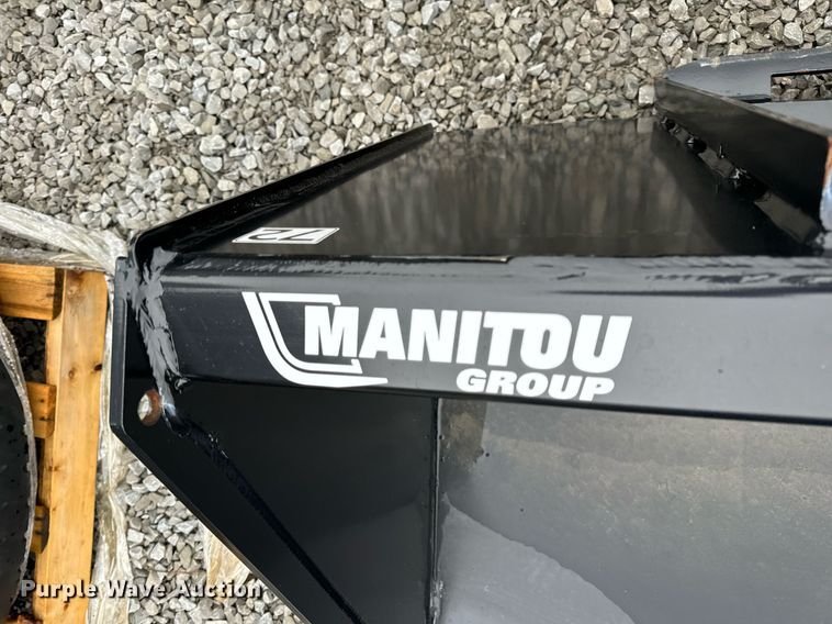 image for item NM9138 2022 Manitou 502511  skid steer bucket