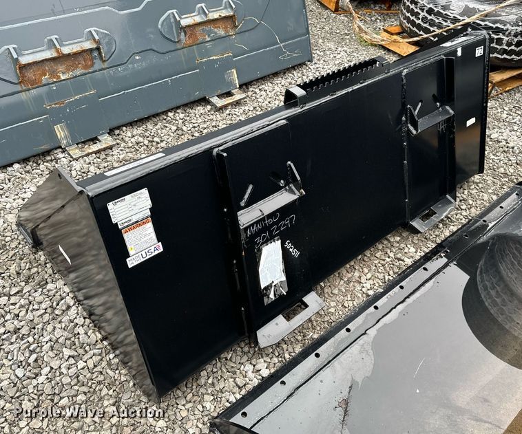 image for item NM9139 2022 Manitou 502511  skid steer bucket